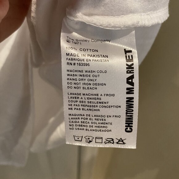 UO Chinatown Market Daisies Graphic Tee Size L - Picture 5 of 7